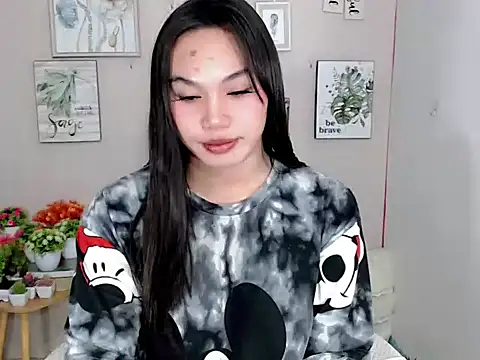 Snapshot of liane_mei chatting on June 2026 02:24:02 AM liane mei online show from June 2026 02:24:02 AM