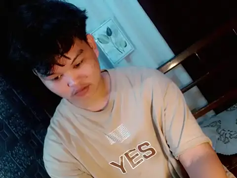 Reynelcock online show from October 2025 12:31:01 AM