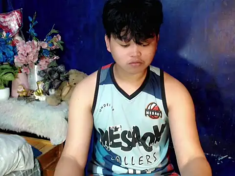 Snapshot of Reynelcock chatting on January 2026 04:21:02 PM Reynelcock online show from January 2026 04:21:02 PM