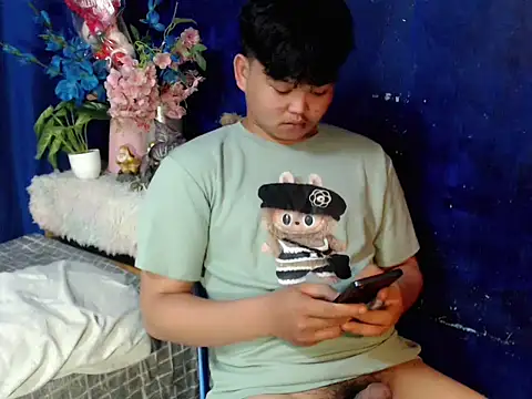 Snapshot of Reynelcock chatting on January 2026 03:28:01 PM Reynelcock online show from January 2026 03:28:01 PM