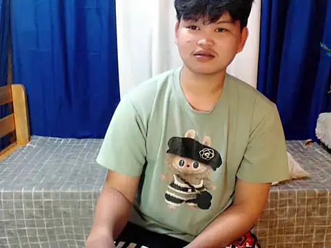 Snapshot of Reynelcock chatting on February 2026 04:54:02 PM Reynelcock online show from February 2026 04:54:02 PM