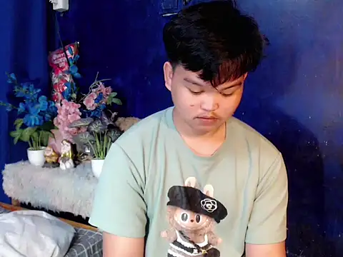 Snapshot of Reynelcock chatting on February 2026 04:55:01 AM Reynelcock online show from February 2026 04:55:01 AM