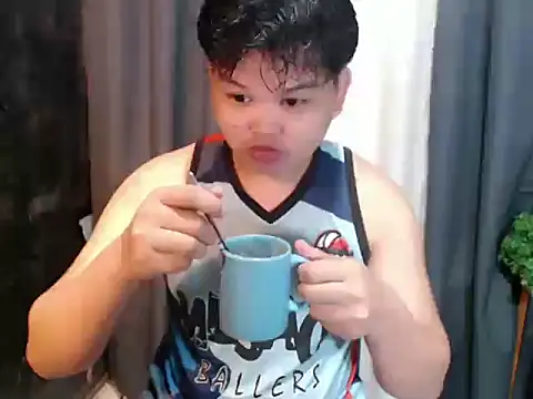 Reynelcock online show from April 2026 07:50:02 AM