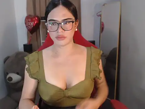 Snapshot of RebeccaTs chatting on April 2026 11:59:02 AM RebeccaTs online show from April 2026 11:59:02 AM