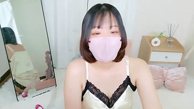 Snapshot of karen-chan chatting on December 2025 12:11:02 PM karen-chan online show from December 2025 12:11:02 PM