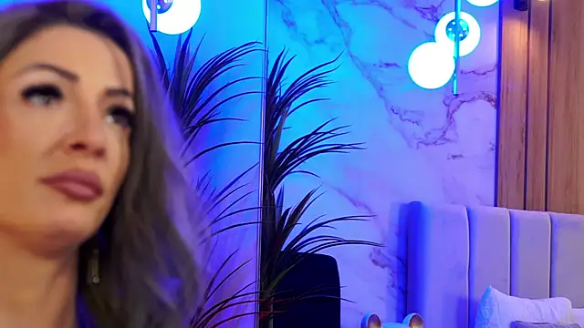 Izabellle02 online show from March 2026 05:09:02 AM