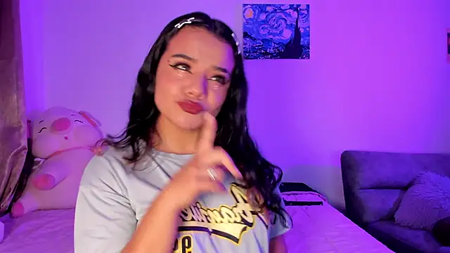 Snapshot of Shophie_thoopson chatting on February 2026 02:20:02 AM Shophie thoopson online show from February 2026 02:20:02 AM