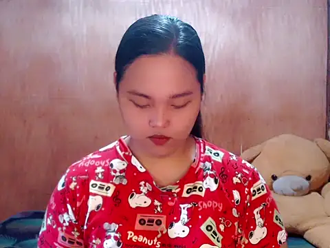 Snapshot of _Lylia chatting on April 2026 02:34:01 AM Lylia online show from April 2026 02:34:01 AM