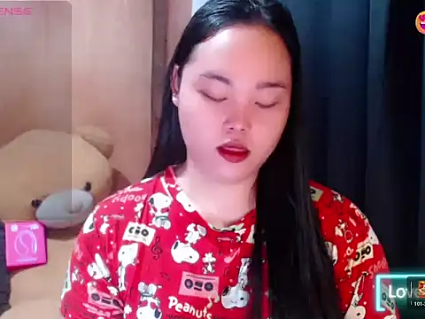 Snapshot of _Lylia chatting on June 2026 11:11:02 PM Lylia online show from June 2026 11:11:02 PM