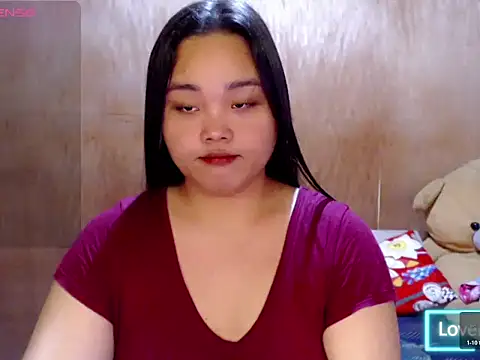 Snapshot of _Lylia chatting on August 2026 01:53:02 PM Lylia online show from August 2026 01:53:02 PM