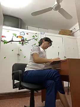 Snapshot of aphrodite_sexy chatting on October 2025 06:06:02 PM aphrodite sexy online show from October 2025 06:06:02 PM