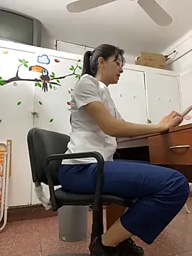 Snapshot of aphrodite_sexy chatting on October 2025 11:05:01 AM aphrodite sexy online show from October 2025 11:05:01 AM