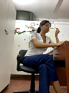 Snapshot of aphrodite_sexy chatting on November 2025 04:29:01 PM aphrodite sexy online show from November 2025 04:29:01 PM