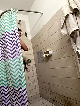 Snapshot of aphrodite_sexy chatting on December 2025 02:33:01 PM aphrodite sexy online show from December 2025 02:33:01 PM