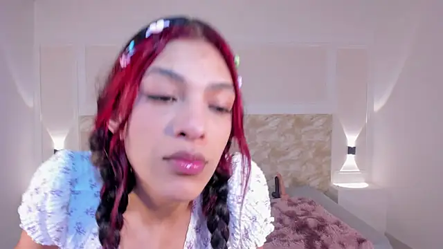 Snapshot of AyshelMoon7 chatting on September 2025 12:32:01 PM AyshelMoon7 online show from September 2025 12:32:01 PM