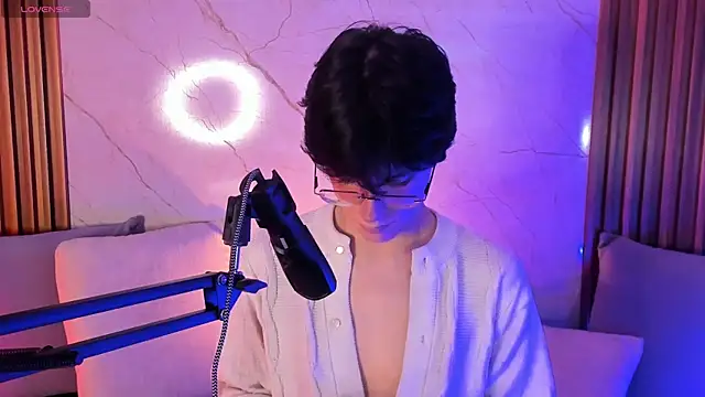 Snapshot of luixdust_ chatting on September 2025 04:07:01 AM luixdust online show from September 2025 04:07:01 AM