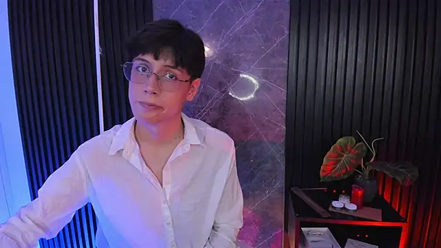 Snapshot of luixdust_ chatting on November 2025 05:20:01 AM luixdust online show from November 2025 05:20:01 AM