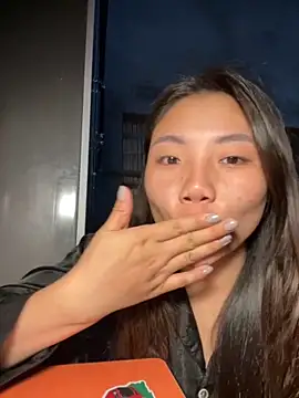 Snapshot of D2sweet chatting on October 2025 01:01:02 PM D2sweet online show from October 2025 01:01:02 PM