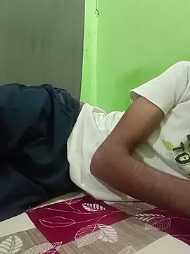 Snapshot of rockyy23boy chatting on March 2026 03:33:02 AM rockyy23boy online show from March 2026 03:33:02 AM