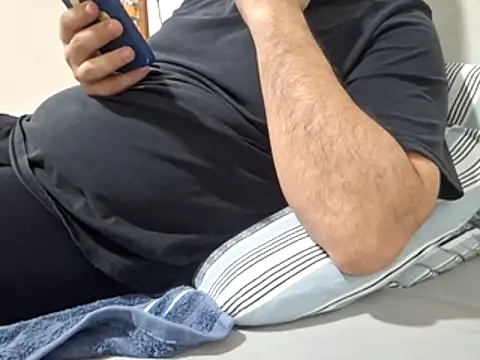 Snapshot of BathToys chatting on January 2026 02:03:01 AM BathToys online show from January 2026 02:03:01 AM