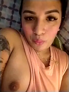 Snapshot of enoria1992 chatting on October 2025 11:20:01 PM enoria1992 online show from October 2025 11:20:01 PM