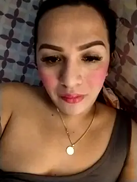 Snapshot of enoria1992 chatting on December 2025 01:33:02 AM enoria1992 online show from December 2025 01:33:02 AM