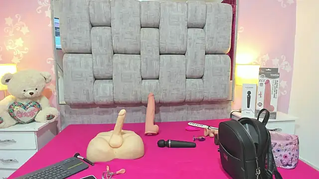 Snapshot of Wonderkloe_ chatting on November 2025 02:36:01 AM Wonderkloe online show from November 2025 02:36:01 AM