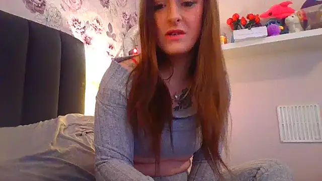 LucyRoseMae online show from May 2026 02:27:02 PM
