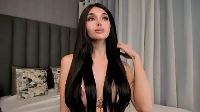 EmeraldGreyson online show from February 2026 01:21:01 AM