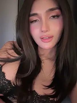 Snapshot of EmeraldGreyson chatting on March 2026 08:19:01 AM EmeraldGreyson online show from March 2026 08:19:01 AM