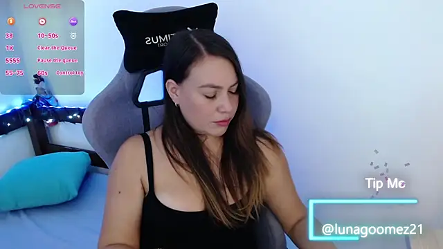 Snapshot of Luna-Gomez chatting on September 2025 01:47:02 PM Luna-Gomez online show from September 2025 01:47:02 PM