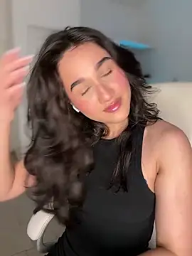 Snapshot of julieta_jhonss chatting on March 2026 03:12:01 AM julieta jhonss online show from March 2026 03:12:01 AM