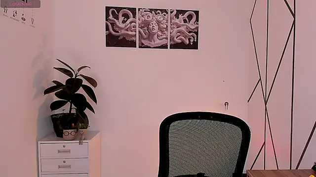 Christopher 77 online show from December 2025 07:40:02 PM