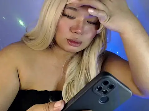 Snapshot of itsmeyourgirlfucker chatting on September 2025 05:15:02 PM itsmeyourgirlfucker online show from September 2025 05:15:02 PM