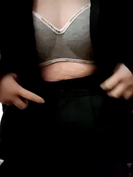 Snapshot of daisylouis chatting on March 2026 08:20:02 AM daisylouis online show from March 2026 08:20:02 AM