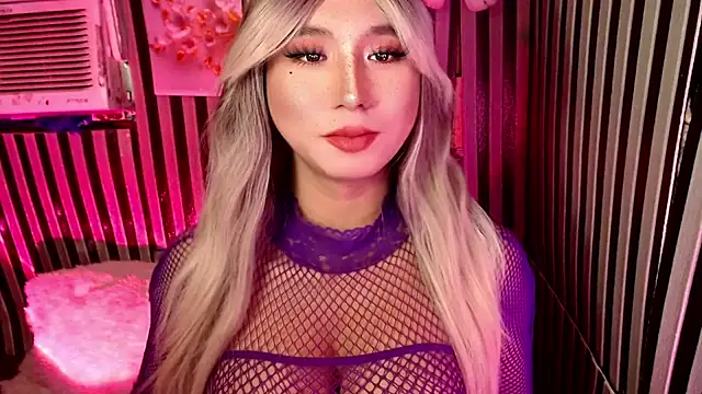 Snapshot of UrhotlucyTS chatting on March 2026 06:50:02 AM UrhotlucyTS online show from March 2026 06:50:02 AM