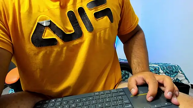 Snapshot of thiago__cp01 chatting on April 2026 06:19:01 AM thiago cp01 online show from April 2026 06:19:01 AM