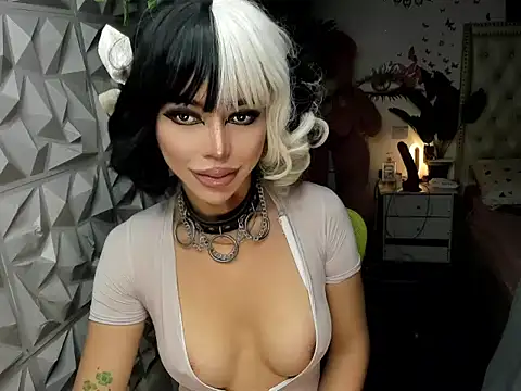 janecomander online show from November 2025 08:46:01 AM