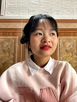 Daisy018 online show from October 2025 02:45:02 AM