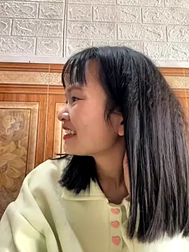 Daisy018 online show from November 2025 05:18:01 AM