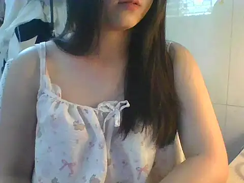 Snapshot of Linzly chatting on April 2026 08:42:01 AM Linzly online show from April 2026 08:42:01 AM