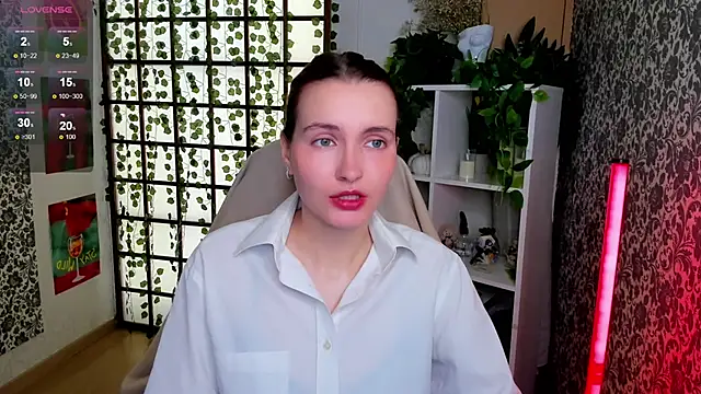 Elis Cherry online show from October 2025 02:01:02 AM