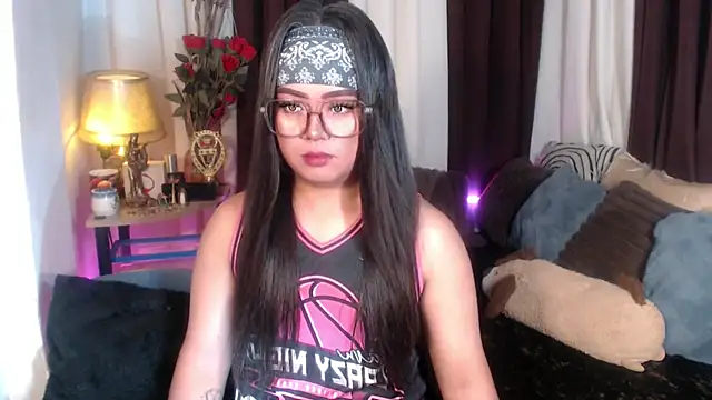 Snapshot of YourSweet-mich chatting on April 2026 06:08:01 AM YourSweet-mich online show from April 2026 06:08:01 AM