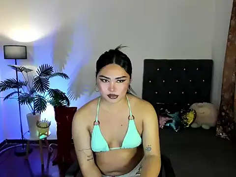 Snapshot of Unique_Maya chatting on March 2026 04:06:02 AM Unique Maya online show from March 2026 04:06:02 AM