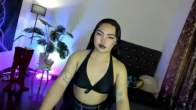 Snapshot of Unique_Maya chatting on March 2026 02:15:01 AM Unique Maya online show from March 2026 02:15:01 AM