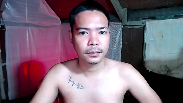 Snapshot of MANIACasianX chatting on September 2025 11:05:02 PM MANIACasianX online show from September 2025 11:05:02 PM