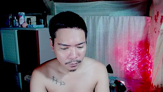 Snapshot of MANIACasianX chatting on October 2025 12:47:01 PM MANIACasianX online show from October 2025 12:47:01 PM