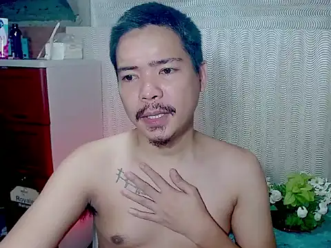 Snapshot of MANIACasianX chatting on October 2025 11:22:01 AM MANIACasianX online show from October 2025 11:22:01 AM