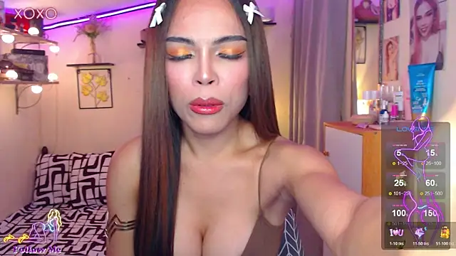 Snapshot of izabella_moore chatting on March 2026 04:07:02 AM izabella moore online show from March 2026 04:07:02 AM