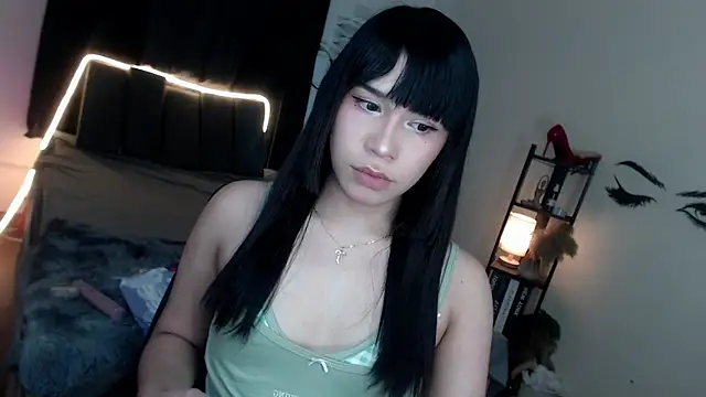 Snapshot of Veniceseduction chatting on April 2026 01:08:02 PM Veniceseduction online show from April 2026 01:08:02 PM